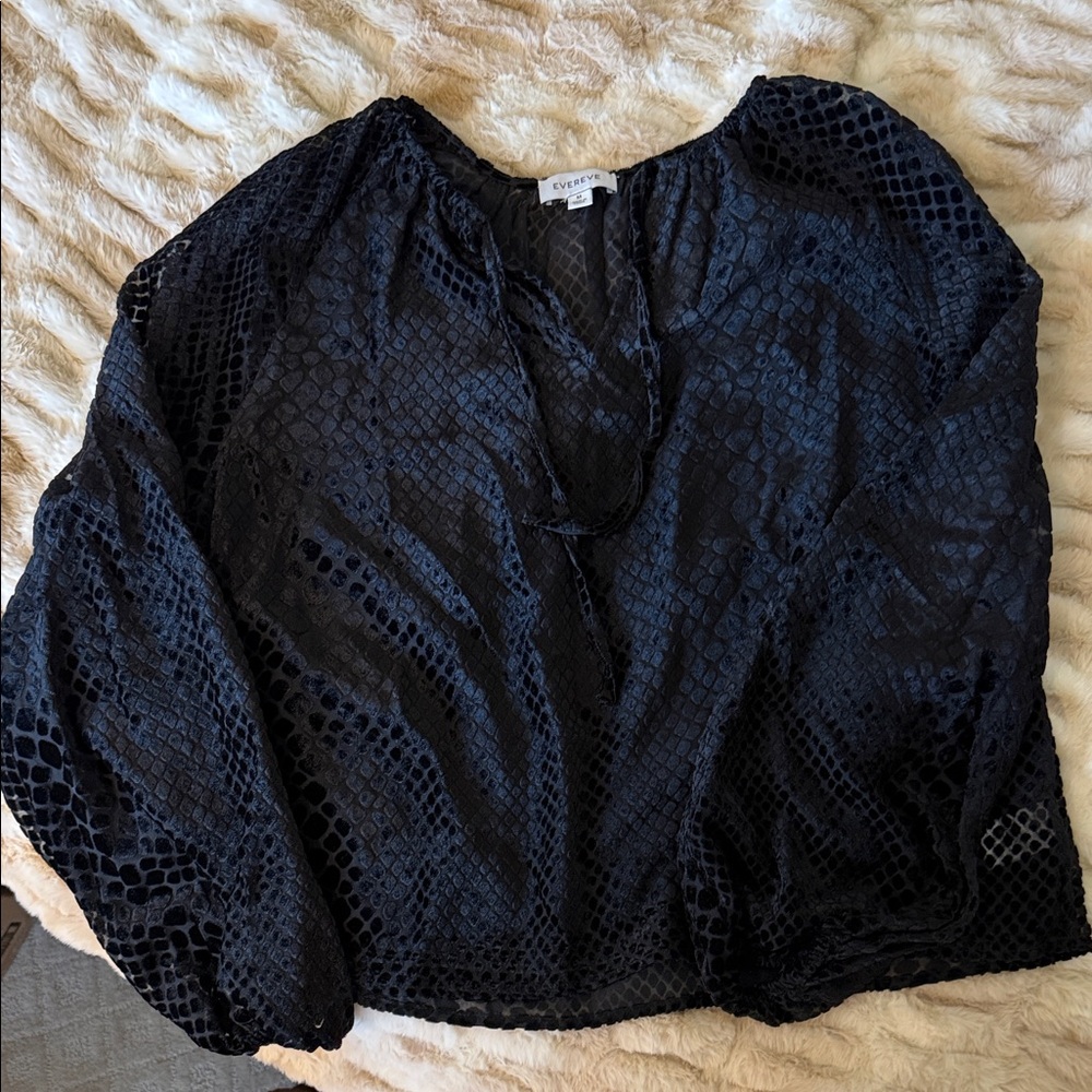 Evereve Black Textured Tie-Neck Peasant Blouse